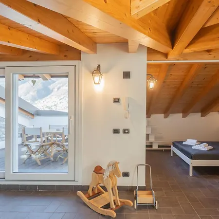 度假居 Clara Parking,wifi,jacuzzi On